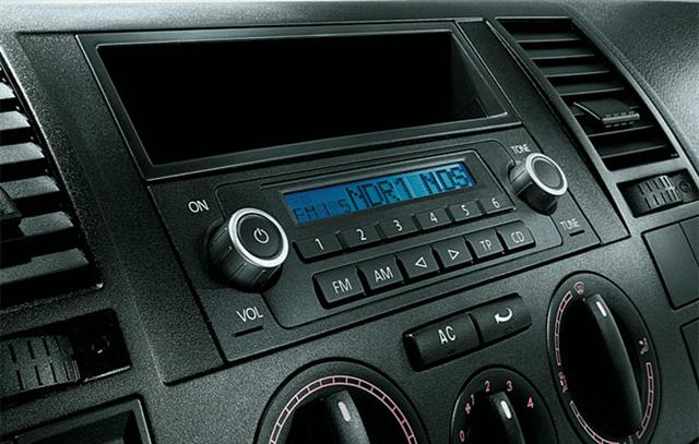 Car radio CD RCD 210 for VW ref 5M0035156D / 5M0035156DX